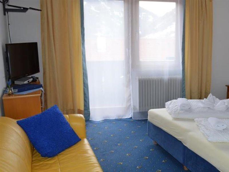 Marienhof Hotel 3*